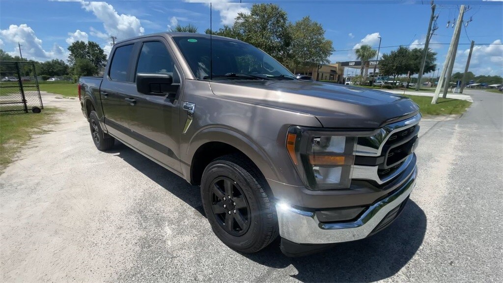 2023 Ford F-150 XLT photo 2