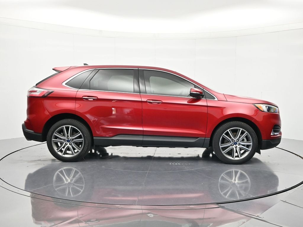 Used 2022 Ford Edge Titanium SUV