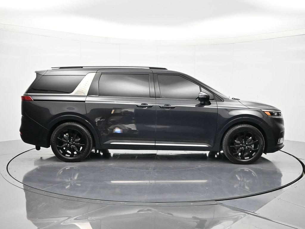 Used 2024 Kia Carnival SX Prestige Minivan/Van