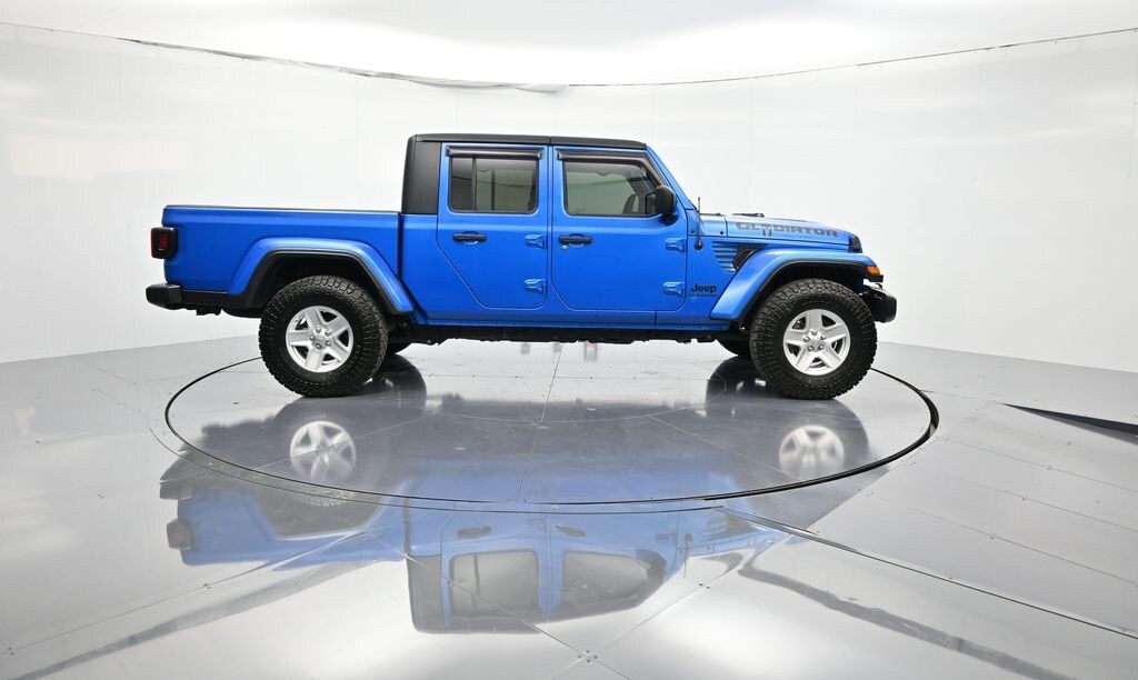 2021 Jeep Gladiator Sport photo 4