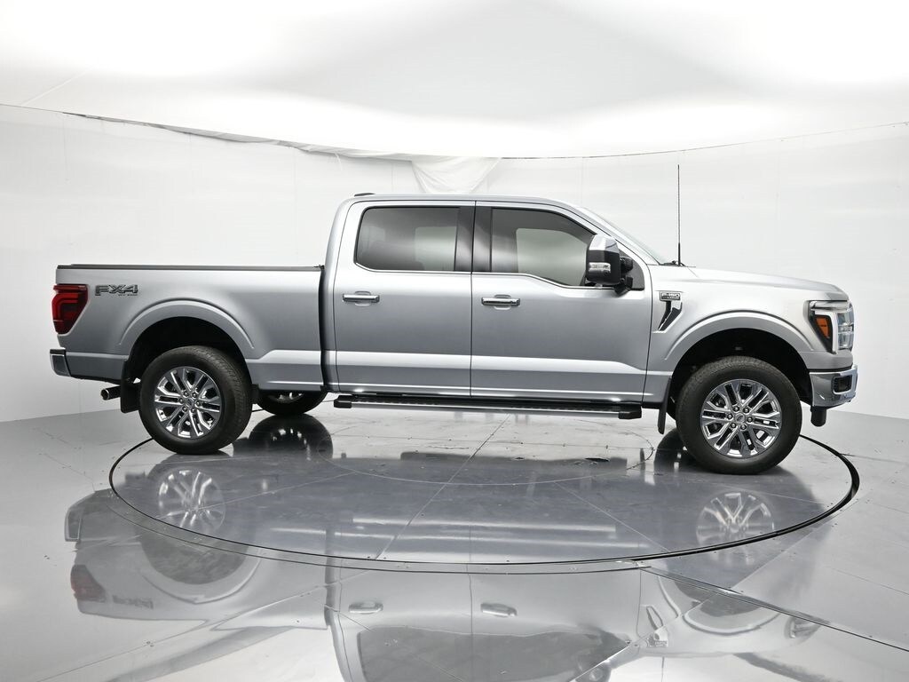 2025 Ford F-150 Lariat photo 4