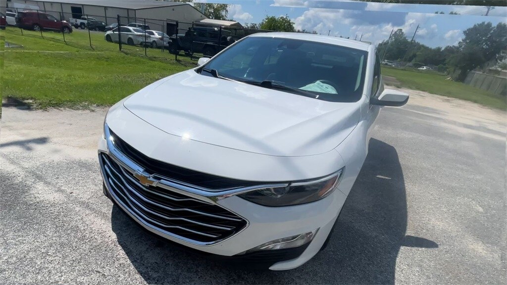 2023 Chevrolet Malibu 1LT photo 3