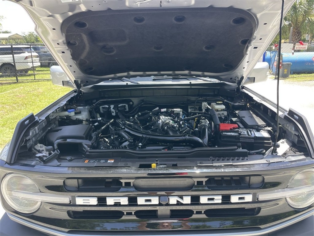 2023 Ford Bronco Outer Banks photo 5