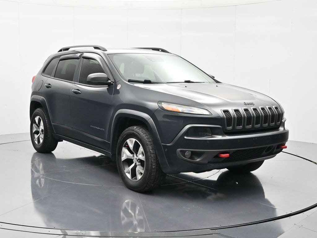 Used 2016 Jeep Cherokee Trailhawk SUV