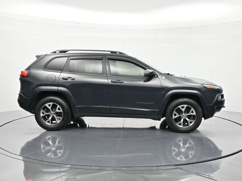 Used 2016 Jeep Cherokee Trailhawk SUV