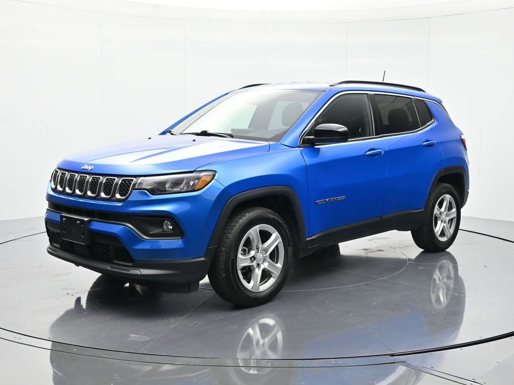 Used 2024 Jeep Compass Latitude SUV