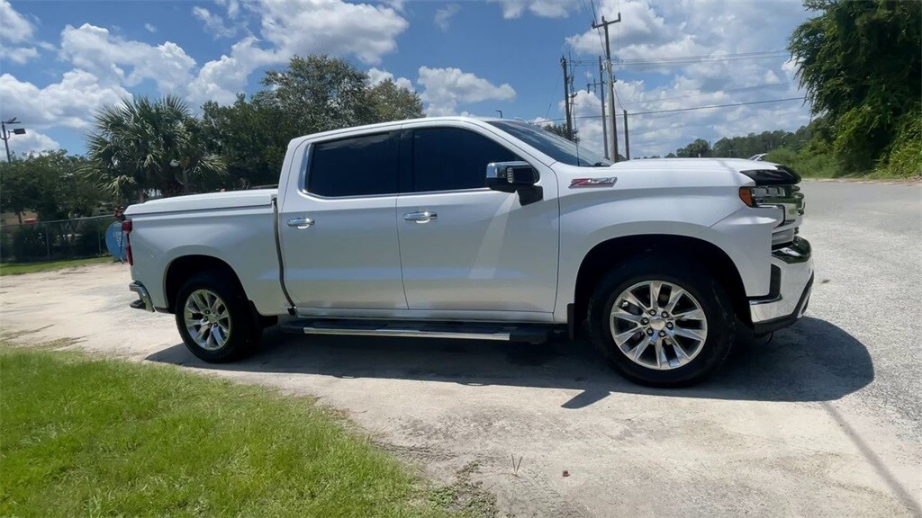 2021 Chevrolet Silverado 1500 LTZ photo 2
