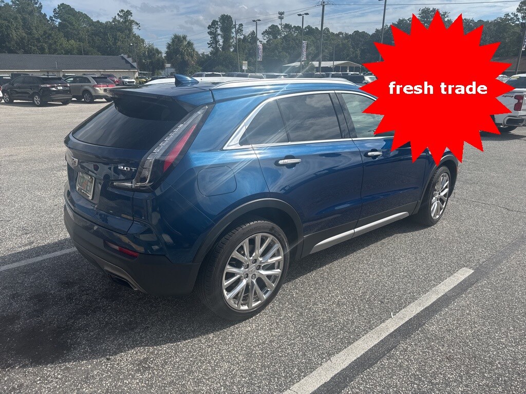 2019 Cadillac XT4 Premium Luxury photo 2
