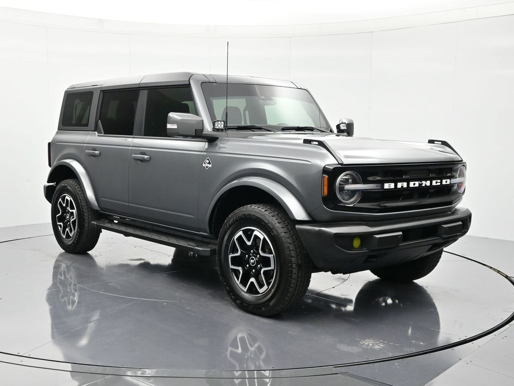 Used 2024 Ford Bronco Outer Banks SUV
