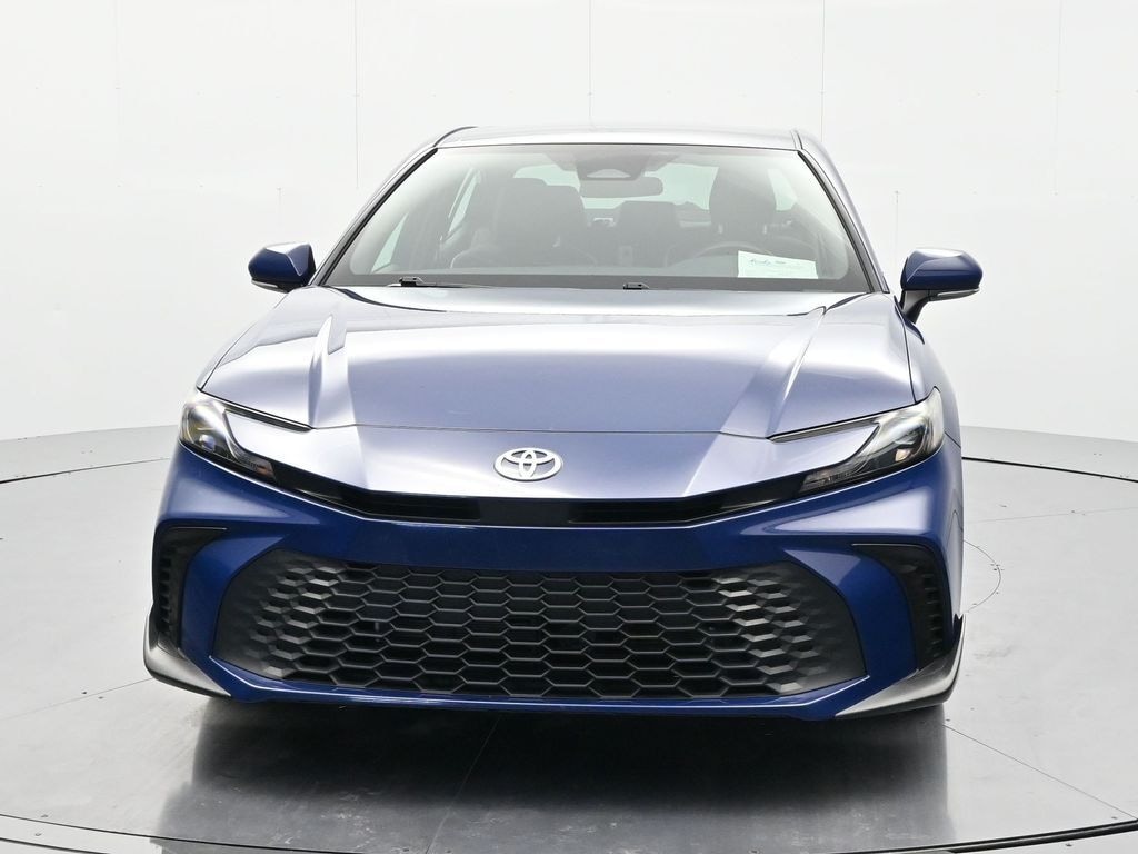 Used 2025 Toyota Camry SE Sedan