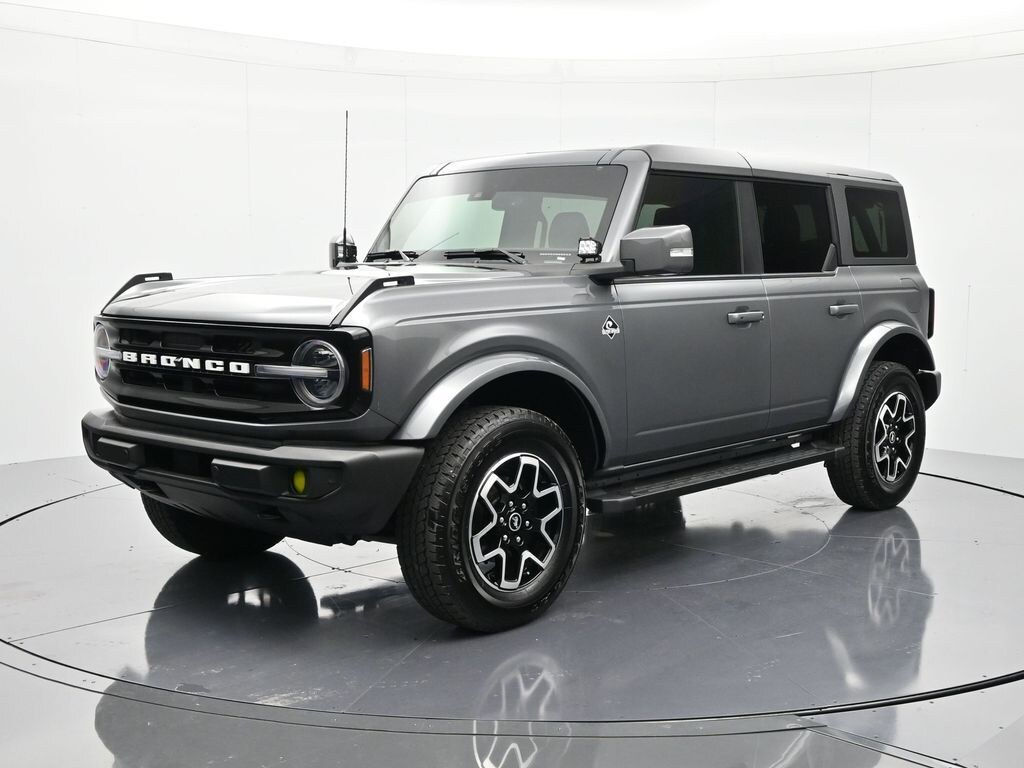 Used 2024 Ford Bronco Outer Banks SUV