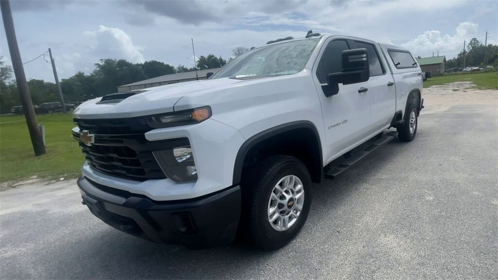 2024 Chevrolet Silverado 2500HD Work Truck photo 3