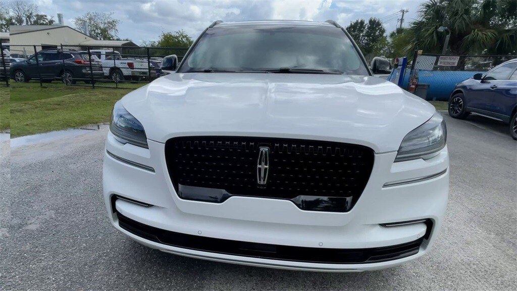 2022 Lincoln Aviator Reserve photo 3