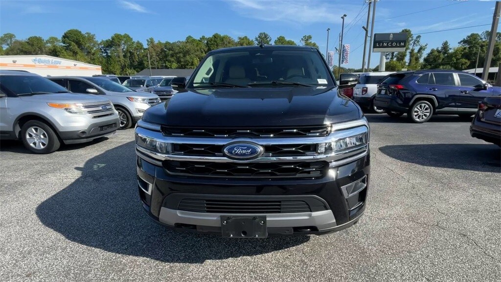 2023 Ford Expedition Limited photo 3