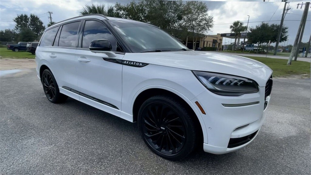 2022 Lincoln Aviator Reserve photo 2