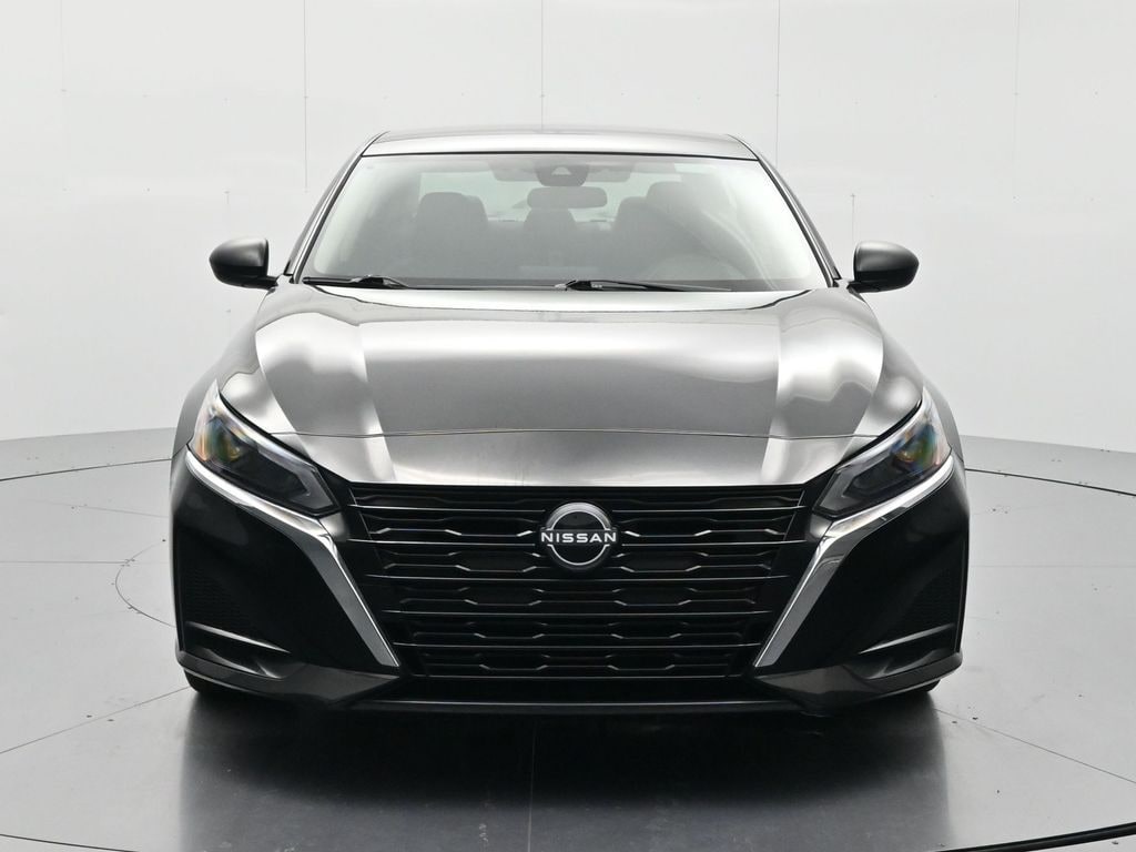 Used 2025 Nissan Altima 2.5 SV Sedan