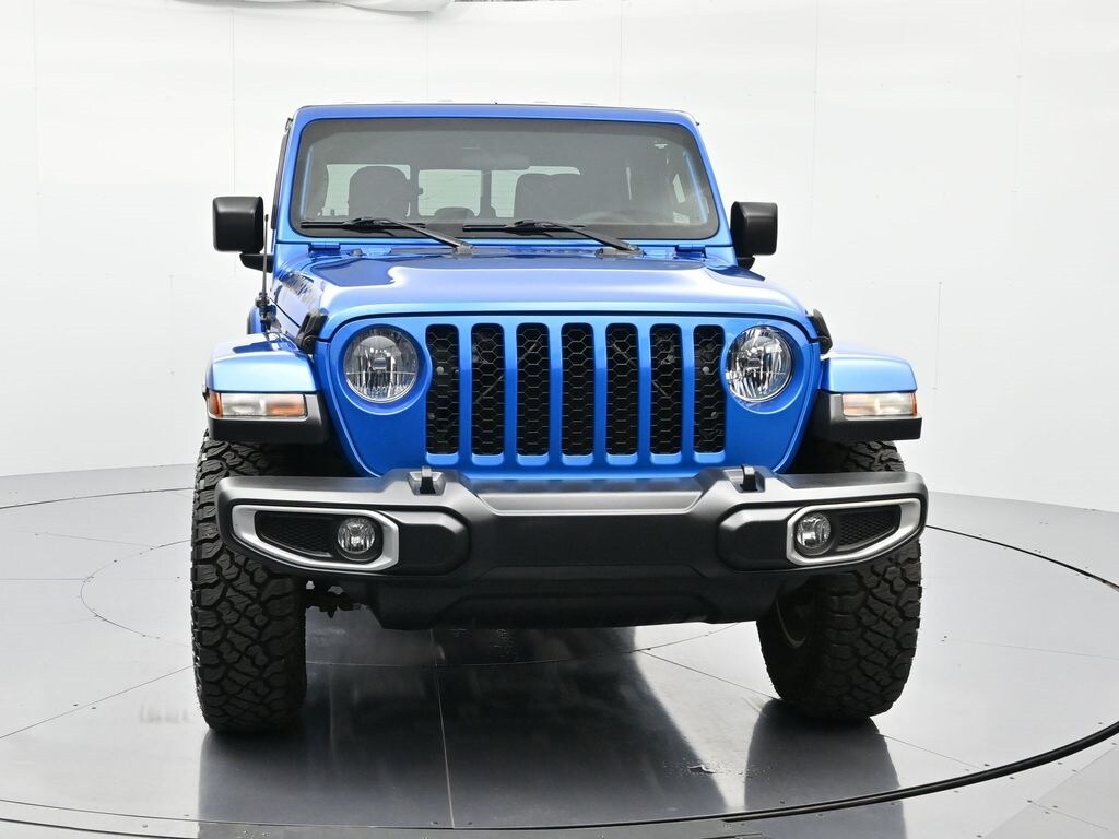 2021 Jeep Gladiator Sport photo 2