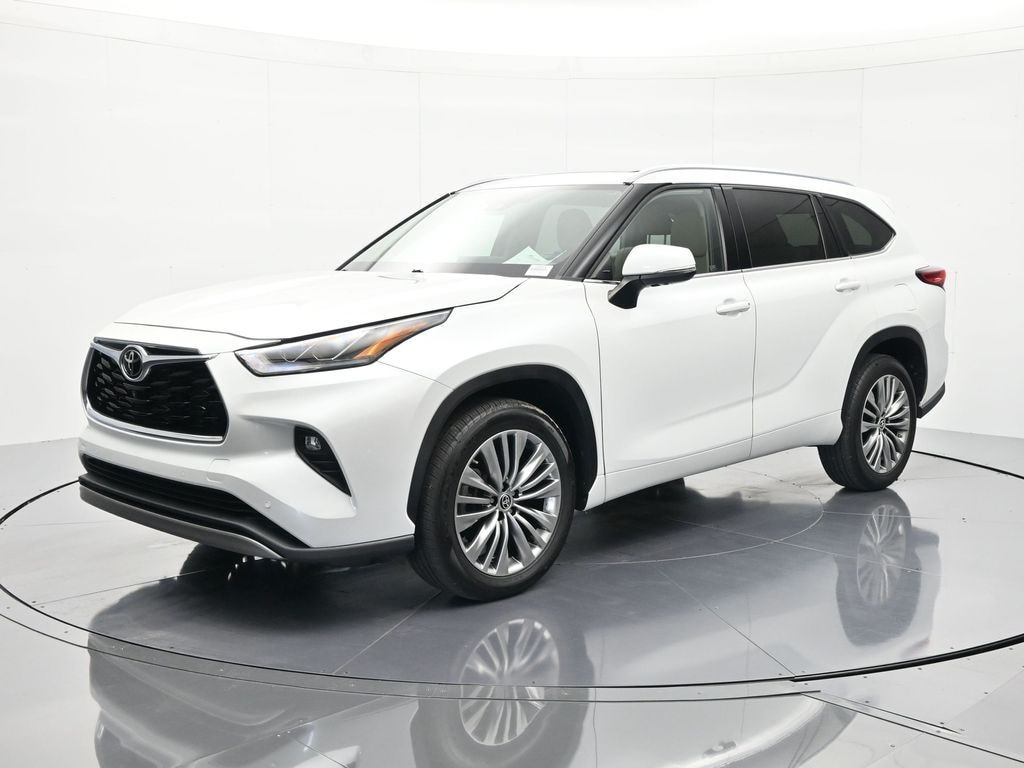 Used 2022 Toyota Highlander Platinum SUV