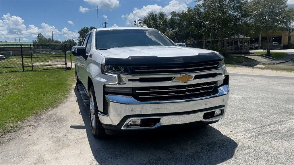 2021 Chevrolet Silverado 1500 LTZ photo 3