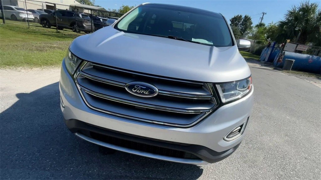 2016 Ford Edge Titanium photo 3