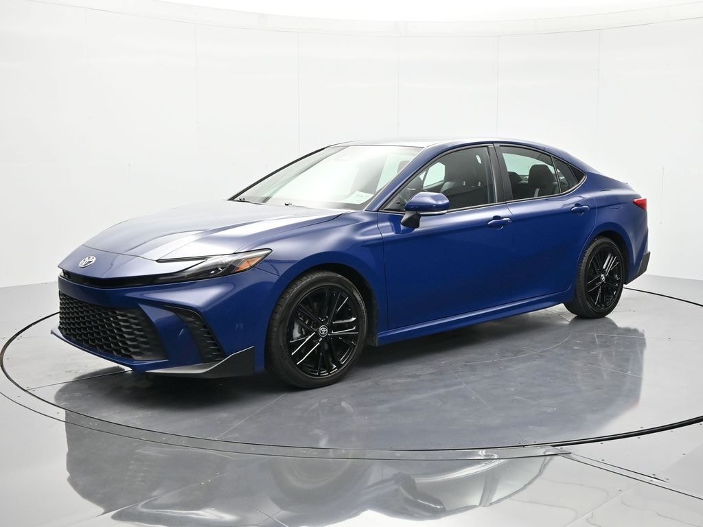 Used 2025 Toyota Camry SE Sedan