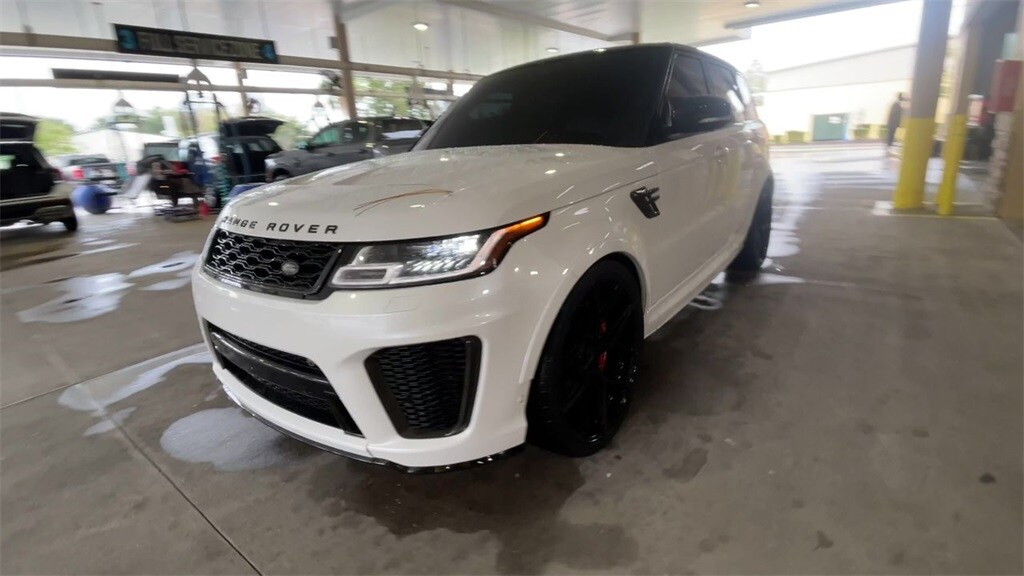 2021 Land Rover Range Rover Sport SVR photo 3