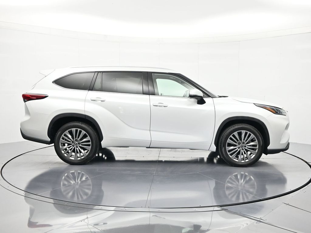 Used 2022 Toyota Highlander Platinum SUV