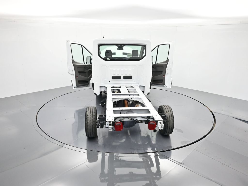 2025 Ford Transit Chassis Cab Base - Photo 40