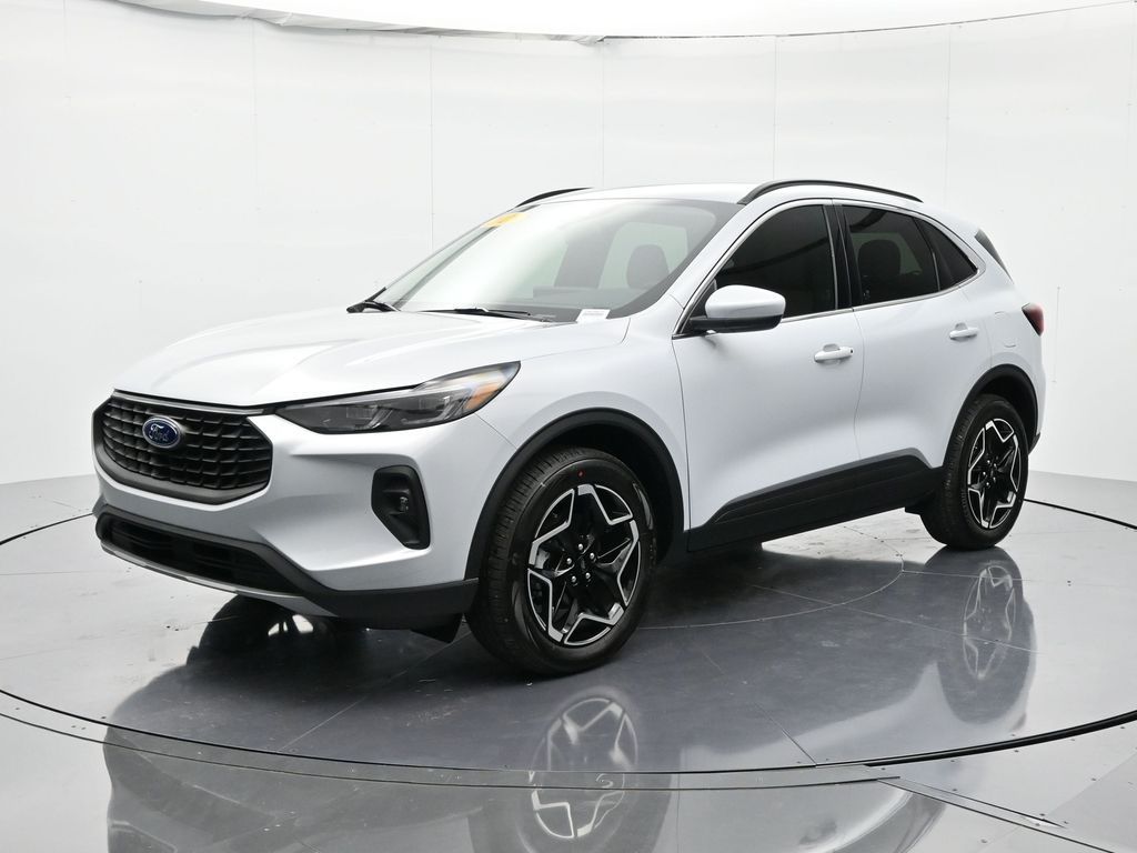 2026 Ford Escape Platinum AWD's photo