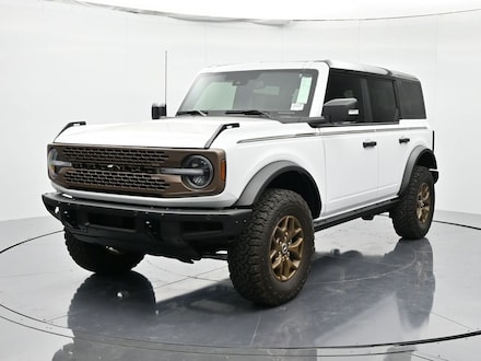2025 Ford Bronco Badlands SUV