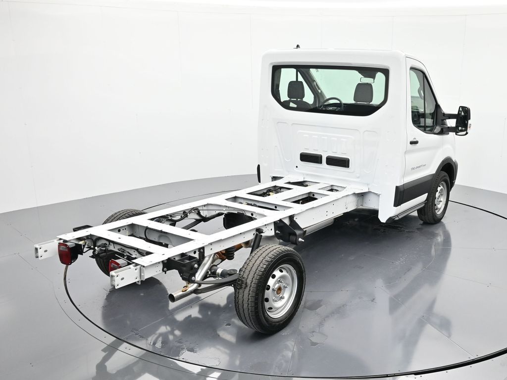 2025 Ford Transit Chassis Cab Base - Photo 27