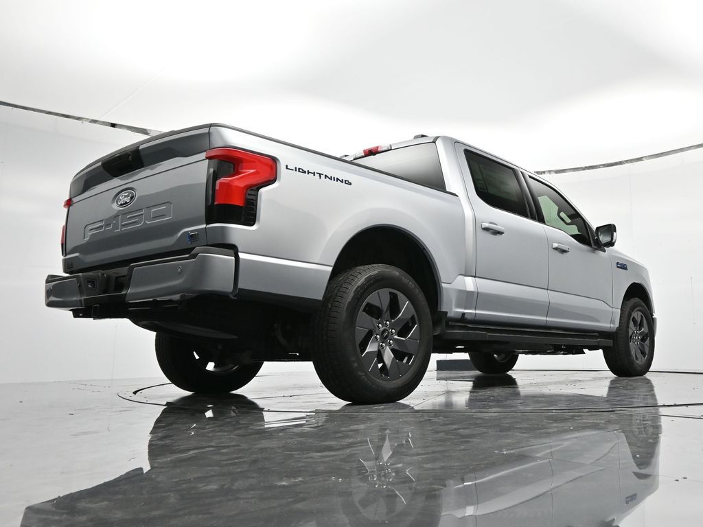 2025 Ford F-150 Lightning Flash - Photo 42