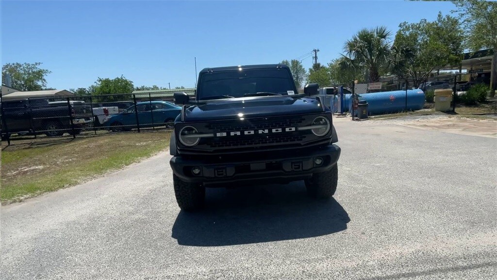 2025 Ford Bronco Badlands photo 3
