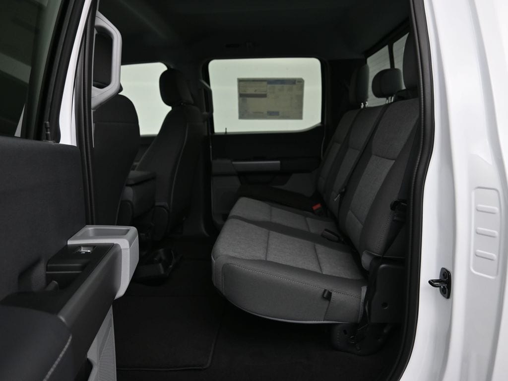 2026 Ford F-350 Super Duty Chassis Cab XL - Photo 20