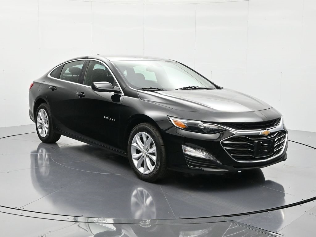 2025 Chevrolet Malibu 1LT photo 4