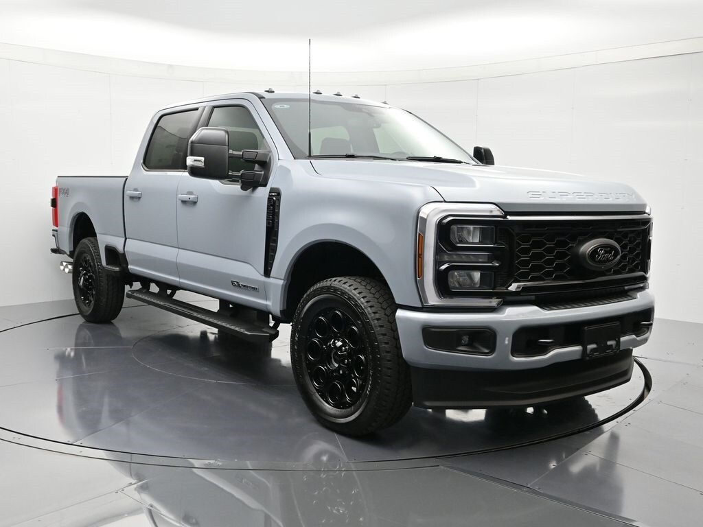 2026 Ford F-250 Lariat photo 4