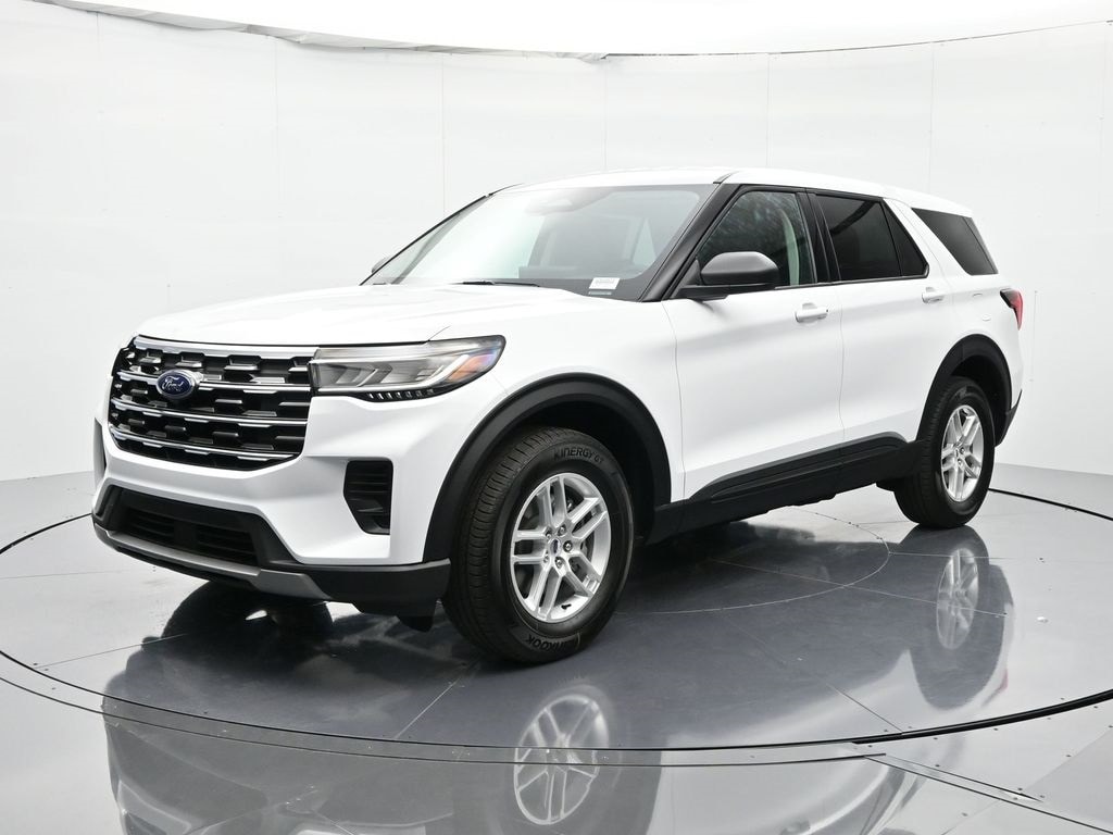 2026 Ford Explorer Active's photo