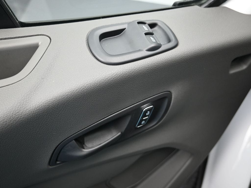 2025 Ford Transit Van Base - Photo 11