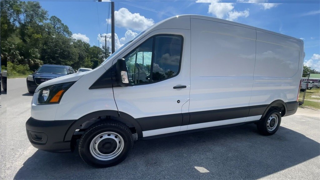 2025 Ford Transit photo 4