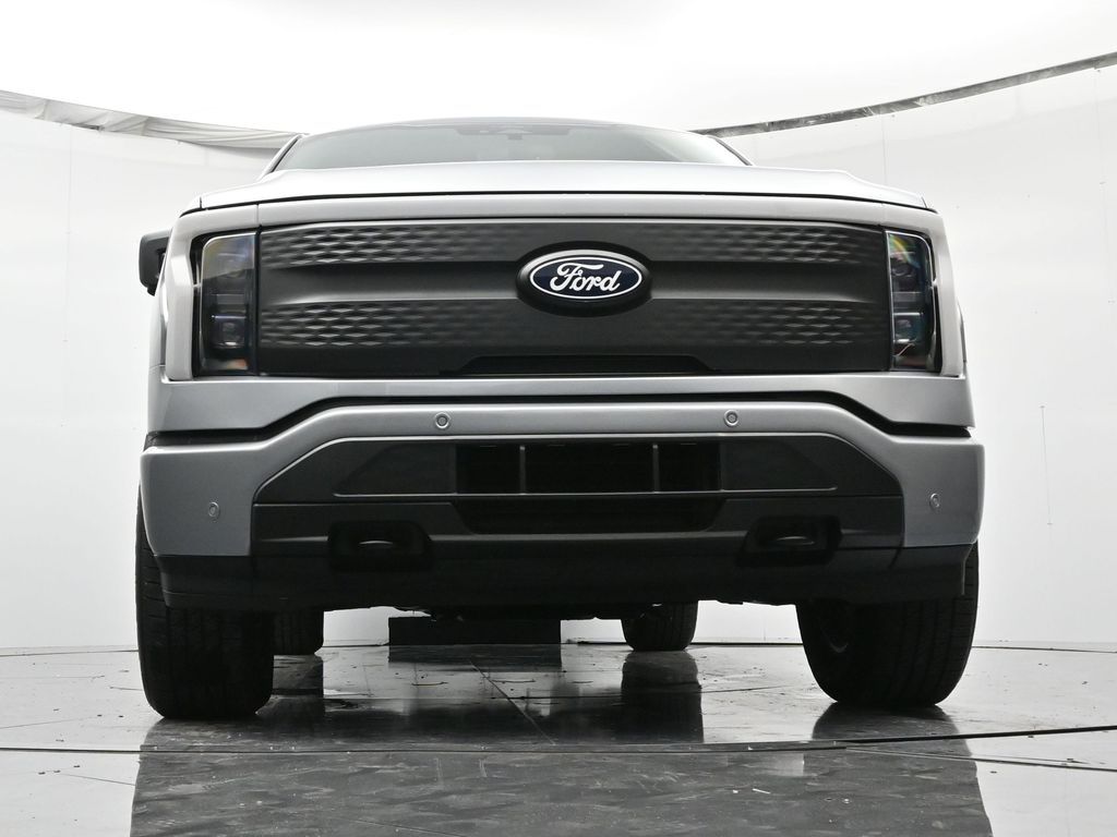 2025 Ford F-150 Lightning Flash - Photo 39
