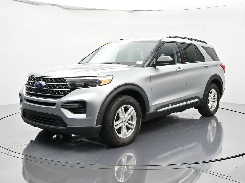 2022 Ford Explorer XLT's photo