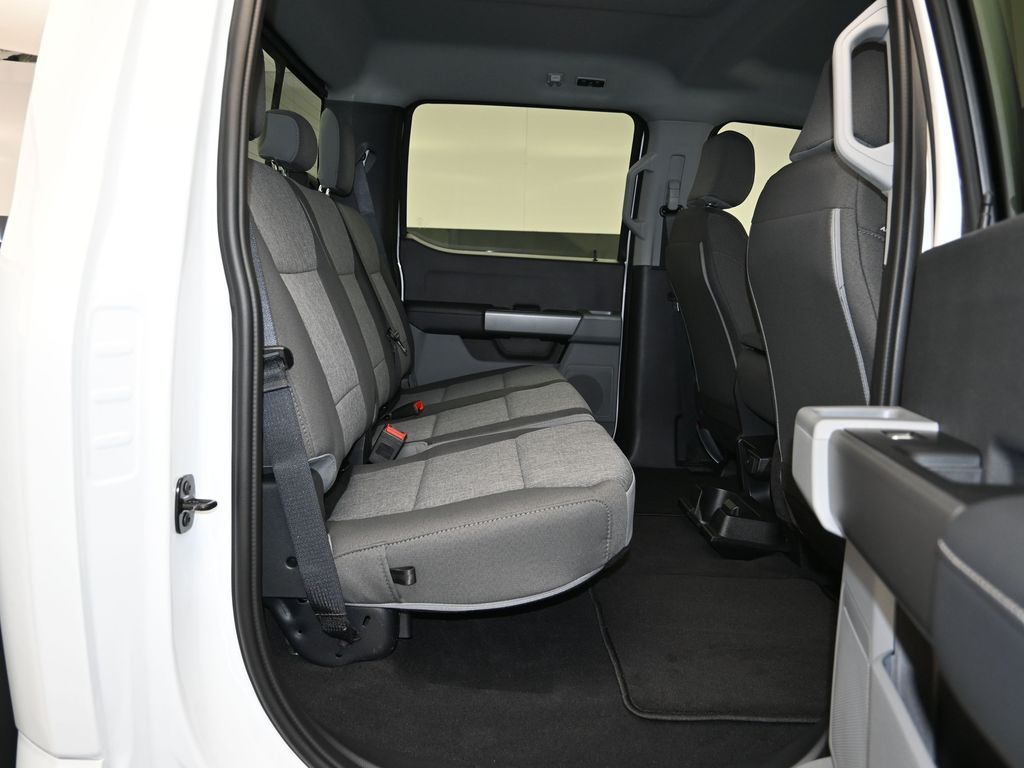 2026 Ford F-350 Super Duty Chassis Cab XL - Photo 22