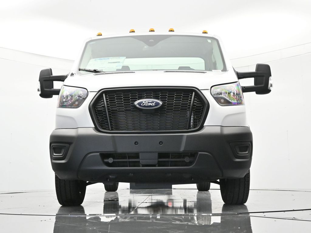 2025 Ford Transit Chassis Cab Base - Photo 32