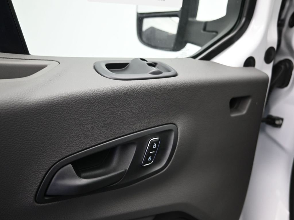 2025 Ford Transit Van Base - Photo 11