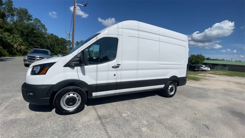 2025 Ford Transit photo 4