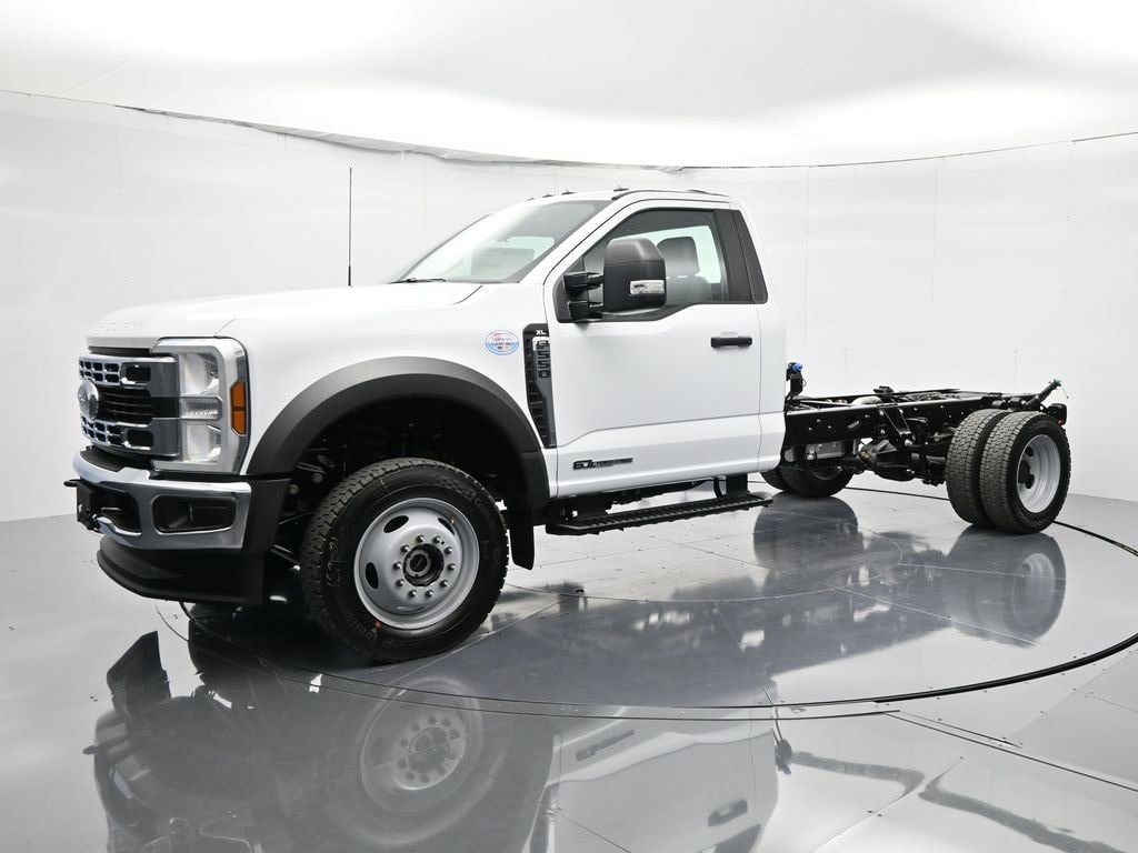 2026 Ford F-550 Super Duty Chassis Cab