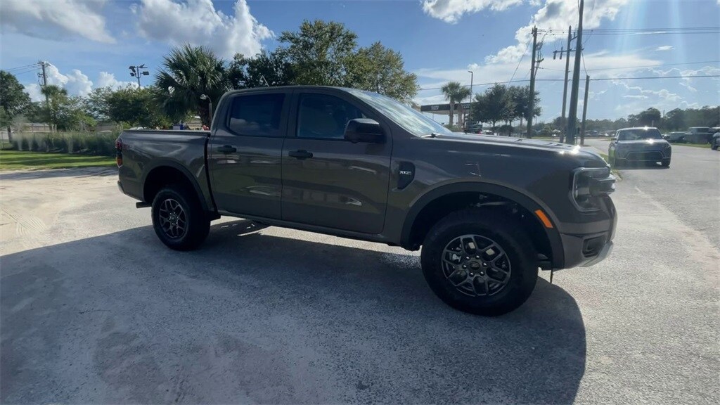 2025 Ford Ranger XLT photo 2