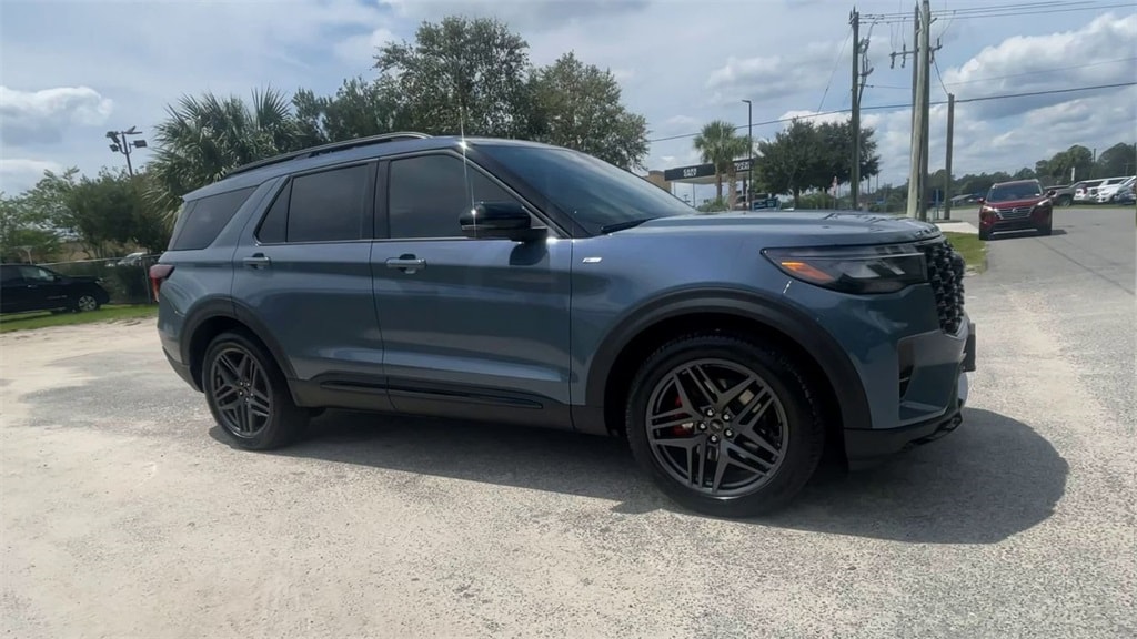 New 2025 Ford Explorer ST-Line SUV
