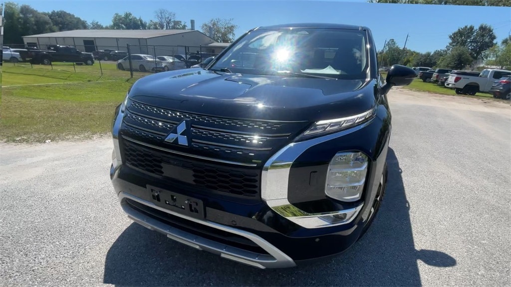 Used 2023 Mitsubishi Outlander SE SUV