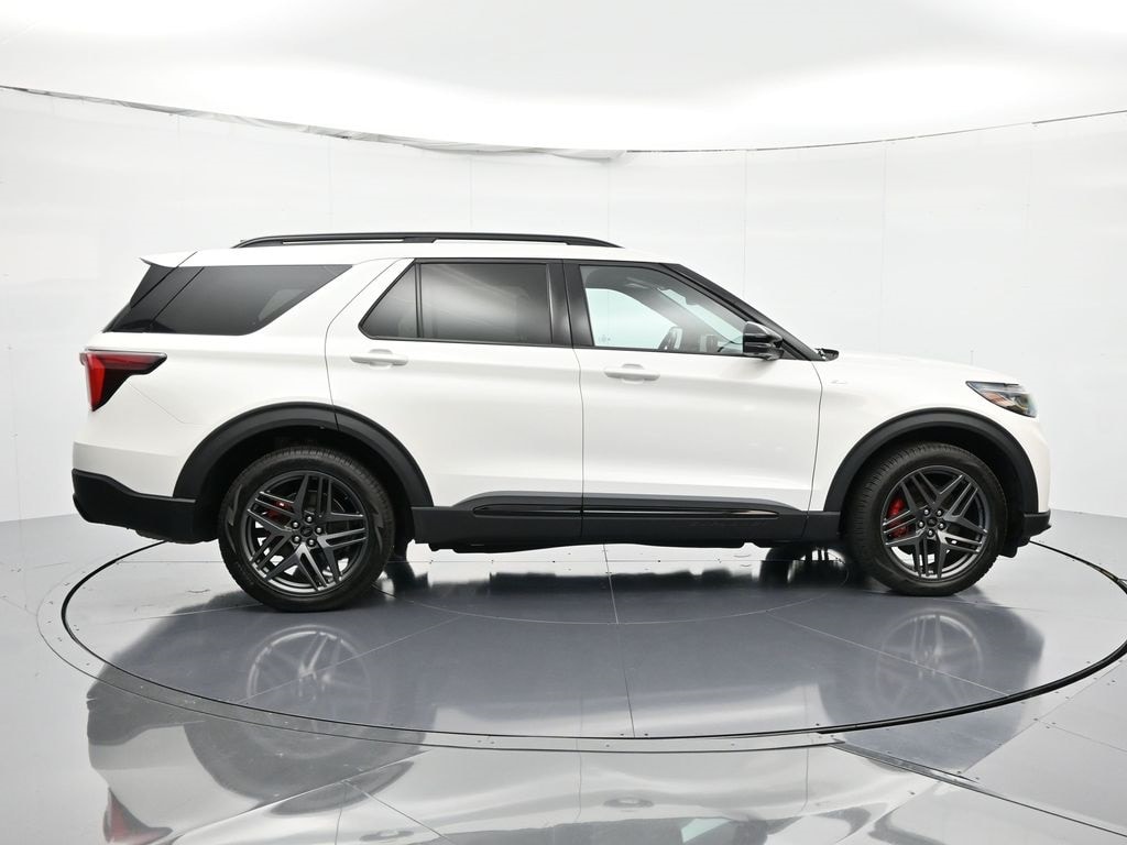 Certified 2025 Ford Explorer ST-Line SUV